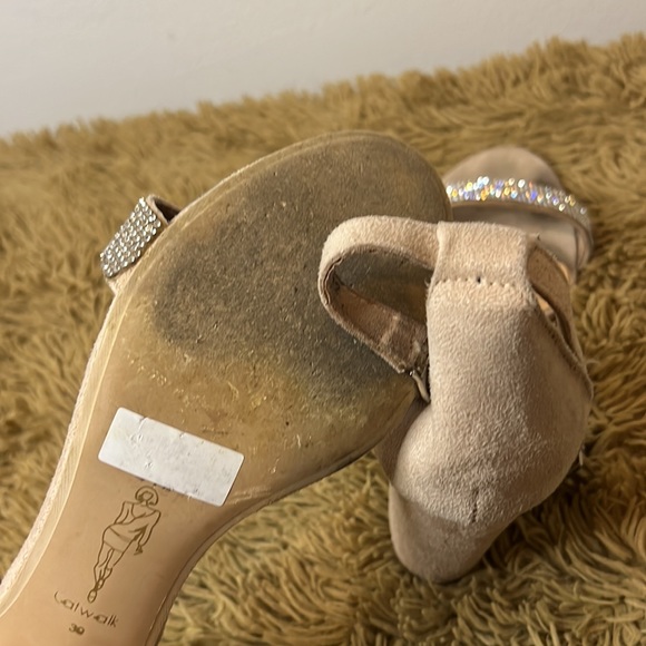 Rhinestone nude catwalk heels - Picture 5 of 7